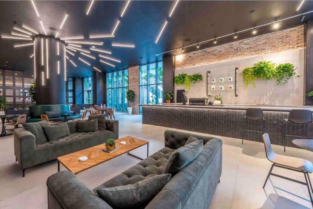 Апартаменты Vibrant Studio Downtown Майами Экстерьер фото