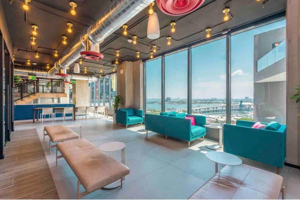 Апартаменты Vibrant Studio Downtown Майами Экстерьер фото